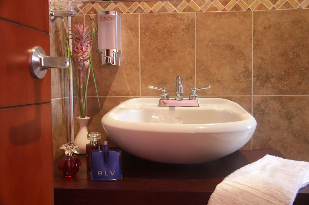 6 Suites Hotel Bogota Ngoại thất bức ảnh
