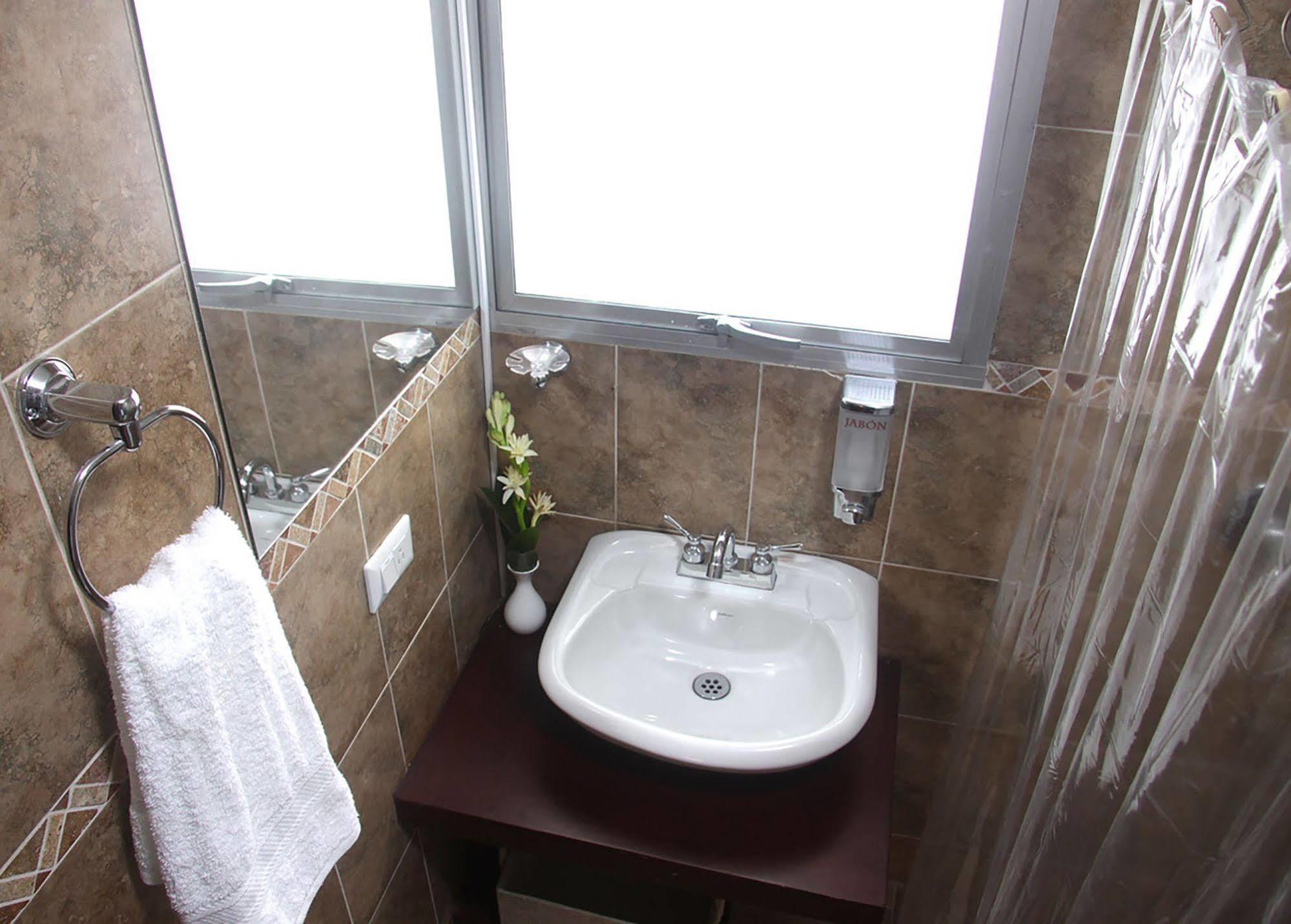 6 Suites Hotel Bogota Ngoại thất bức ảnh